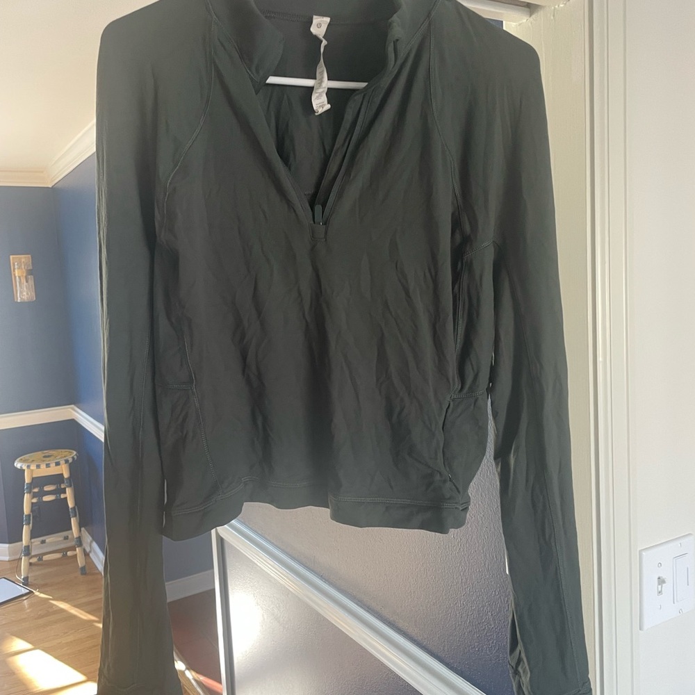 lululemon athletica Forest Green Long Sleeve Top cropped 14 EUC!